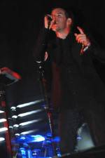Watch Massive Attack Live In Glastonbury 1channel