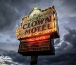 Watch Clown Motel 1channel