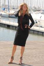 Watch Rachel Hunter's Tour of Beauty 1channel